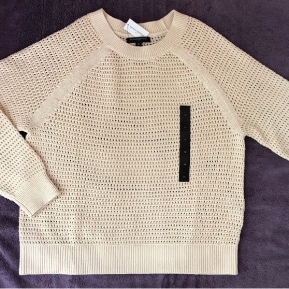 Banana Republic cream colored 100% cool cotton sweater with raglan sleeves - Picture 10 of 11